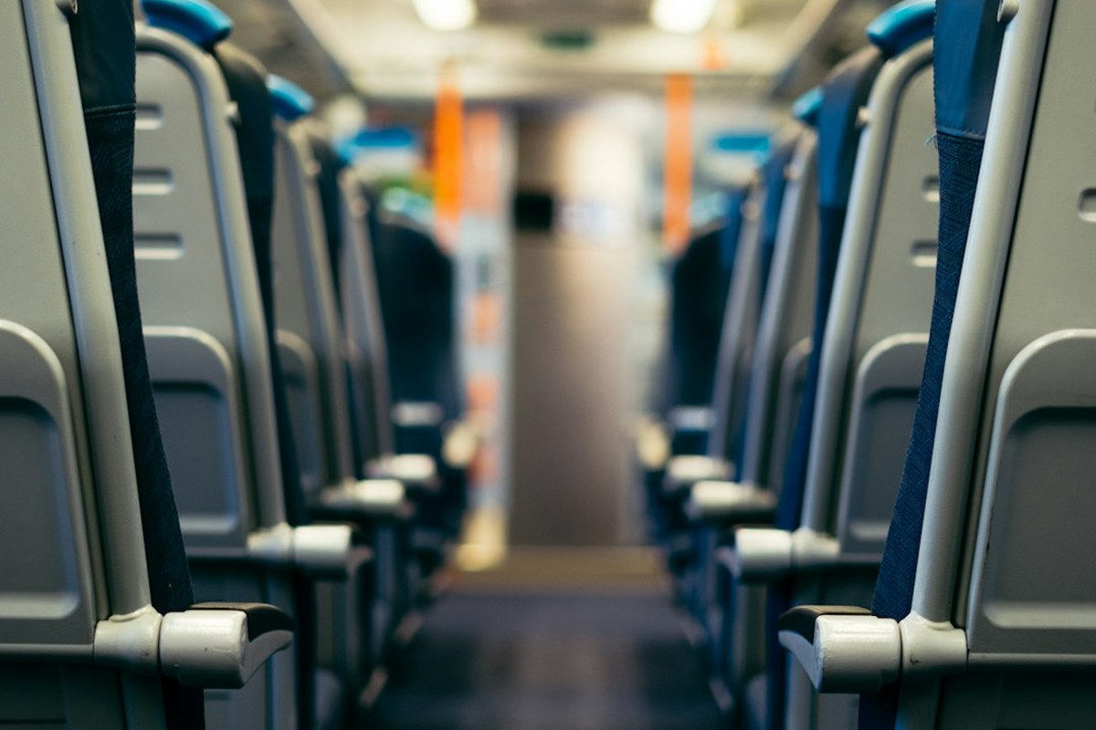 KTX-SRT 통합 운행 시작! 🚄 좌석 2,800석↑ & 운임 10% 할인 혜택 놓치지 마세요! ✅ - 이미지 1