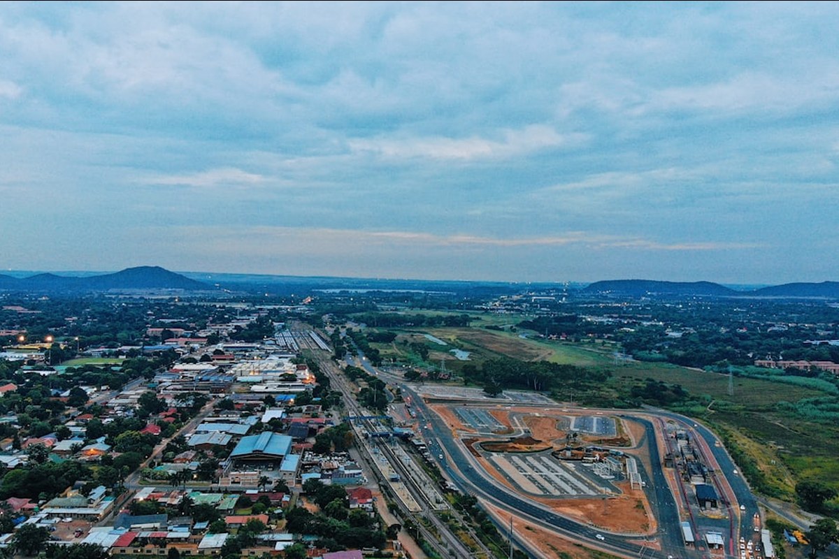 압구정 2·3·5구역 묶는 현대건설, 입주민 전용 DRT 도입으로 '초대형 단지' 생활 혁신! ✅ - 이미지 1