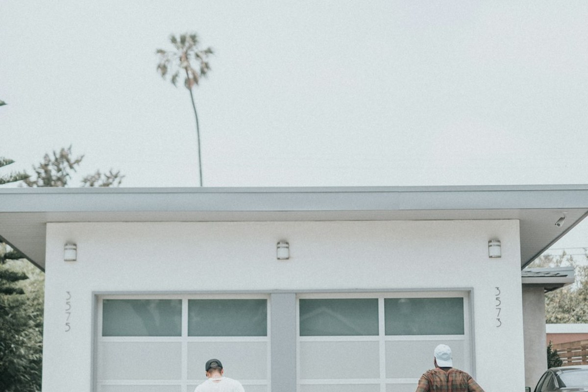 🏠 비거주 1주택자도 투기? 🚨 이재명 대통령, 부동산 투기 제로 선언! 💡 대출 규제 강화 예고! - 이미지 1