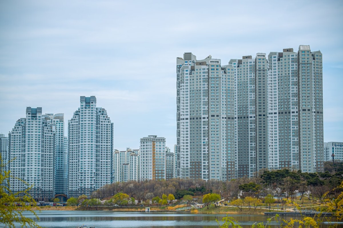 🏠 노도강이 이끈 서울 아파트값 2.35% 상승! 3월 거래량은? ✅ - 이미지 2