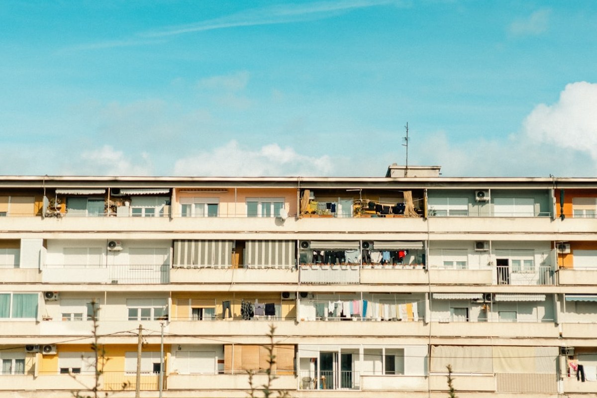 🏠 다음달 아파트 입주 '급감' 경고! 수도권 60% 줄고 지방 쏠림 심화… 임대차 시장 '불안' 예고 ⚠️ - 이미지 2