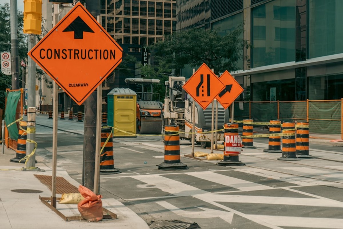 🏗️ 경관심의 기준 완화! 건축 허가 절차 간소화로 개발사업 빨라진다! - 이미지 2