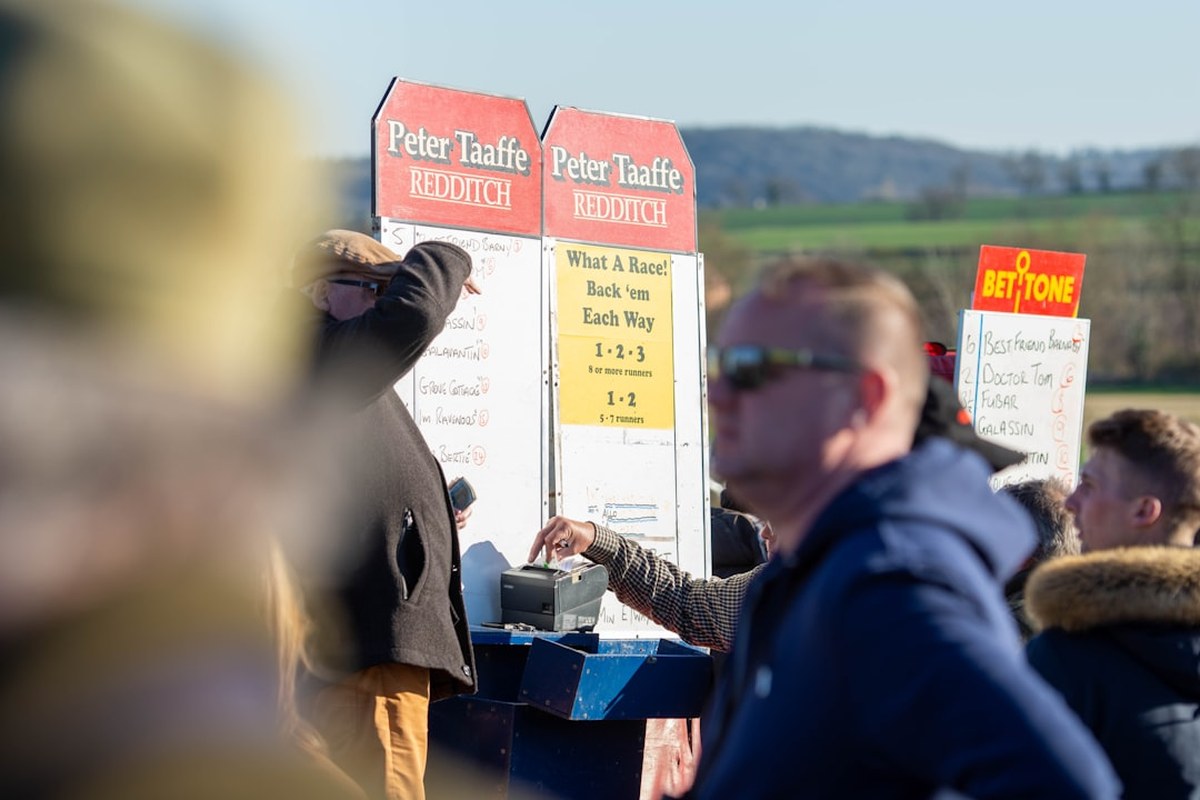 유치권 경매 물건, 피할까 기회일까? 전문가가 알려주는 3가지 핵심 전략 - 이미지 4