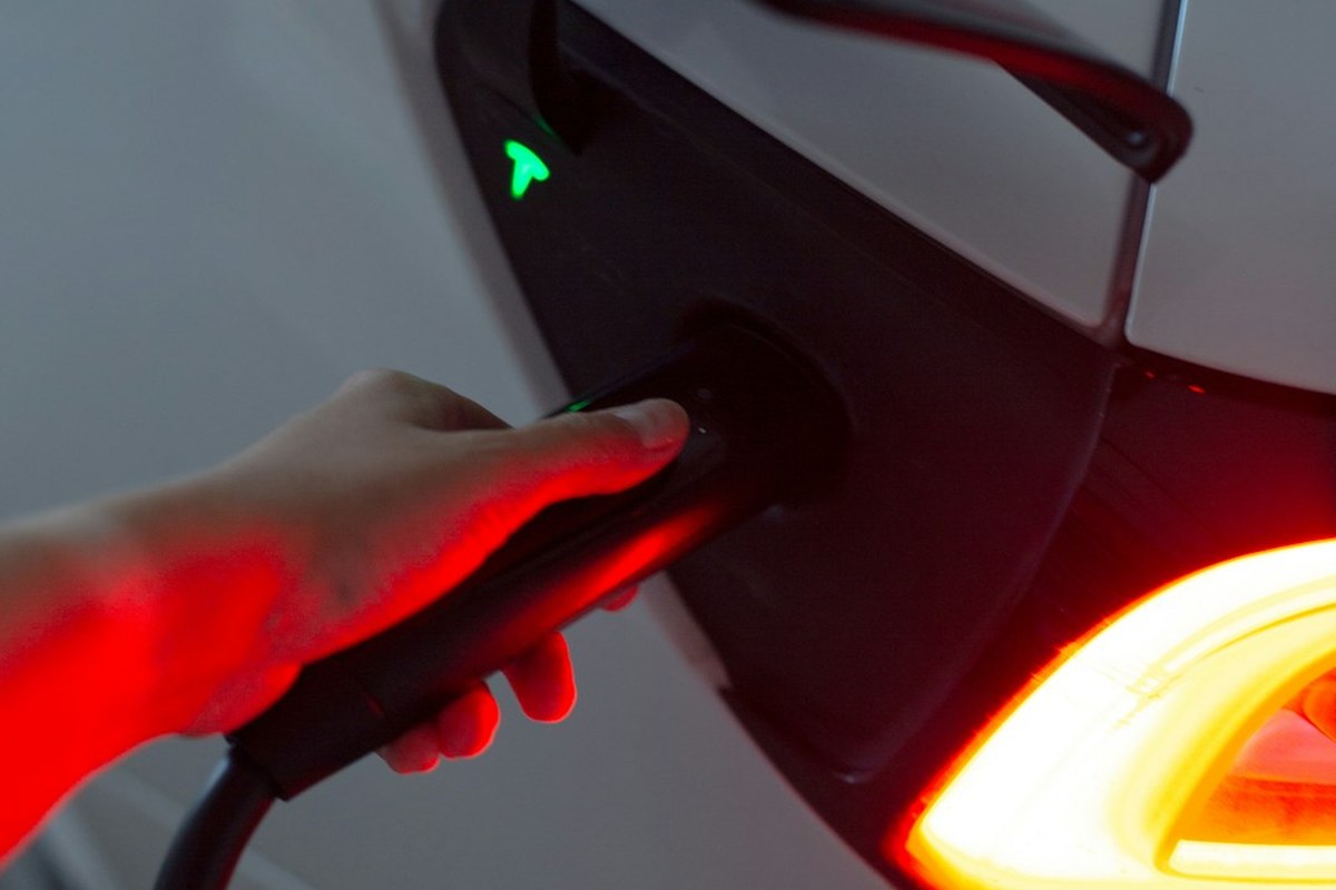 🚗⚡️ 전기차 비상 탈출! 한국 주도로 국제 안전 기준 마련된다 (문 안 열림 문제 해결!) - 이미지 4