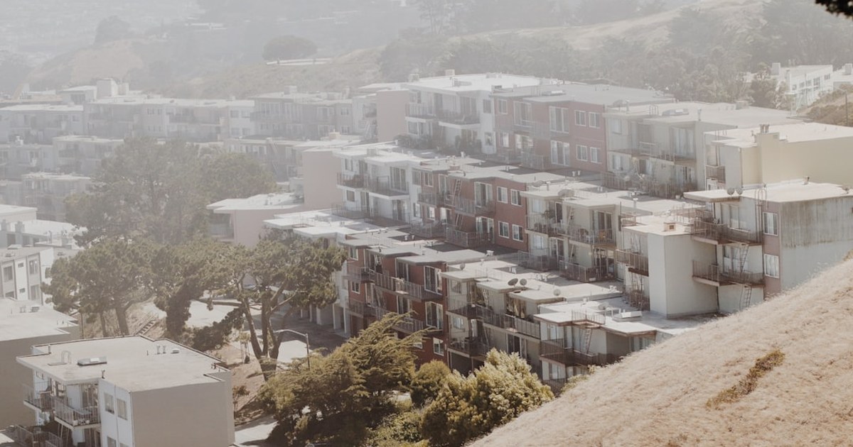 🚀 노량진 '라클라체자이드파인' 특별공급 26대 1 경쟁률! 🏠 고분양가에도 뜨거운 청약 열기 분석