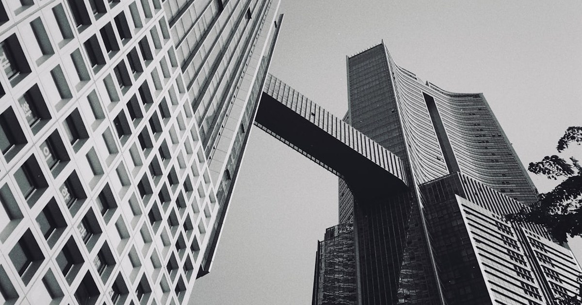 📈 서울 아파트 토지거래허가 신청 폭증! 69.7% 증가에도 가격은 왜 내렸을까? 🏠