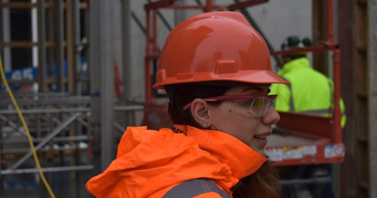 🏠 행복청, 건설현장 안전 사각지대 해소! 역량 강화 교육으로 사고 예방 UP! ✅