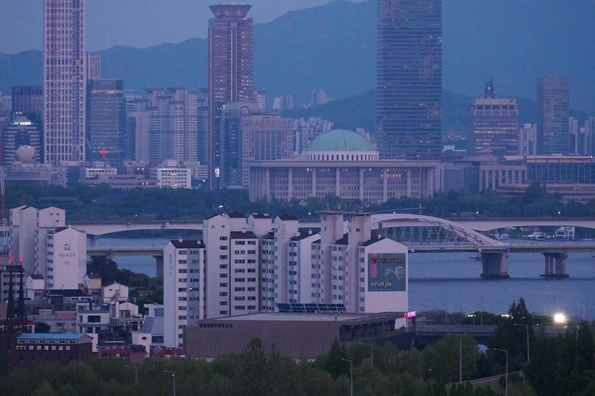 🏆 7년 연속 도시정비 1위 현대건설, 압구정·반포 이어 '디에이치'로 미래를 짓다! 🏠✨ - 이미지 1